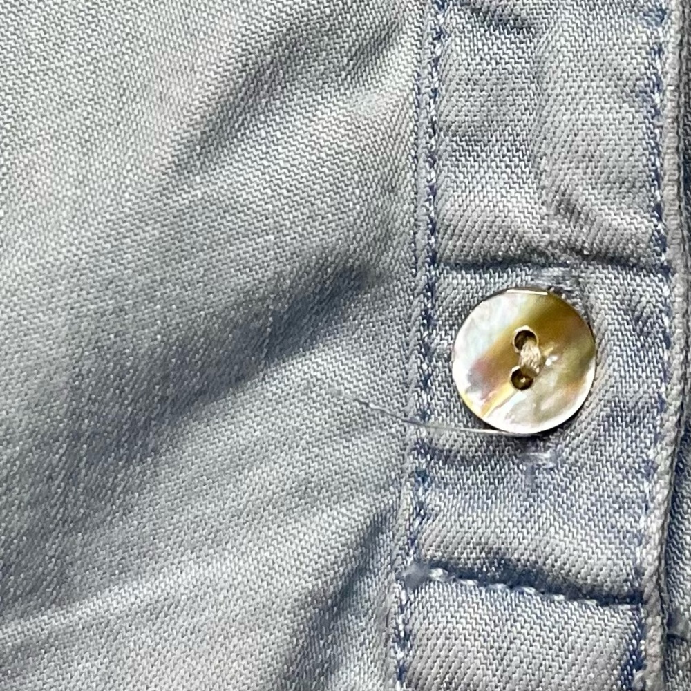 Chico’s Chambray Popover Top - Picture 9 of 11